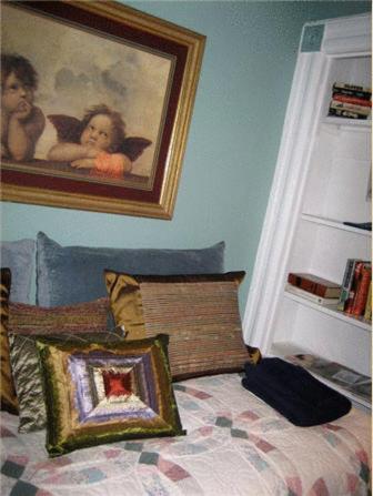 Rumah tetamu Bronx 2*